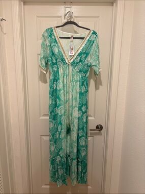 India Boutique Seafoam & Teal Shell Maxi Dress